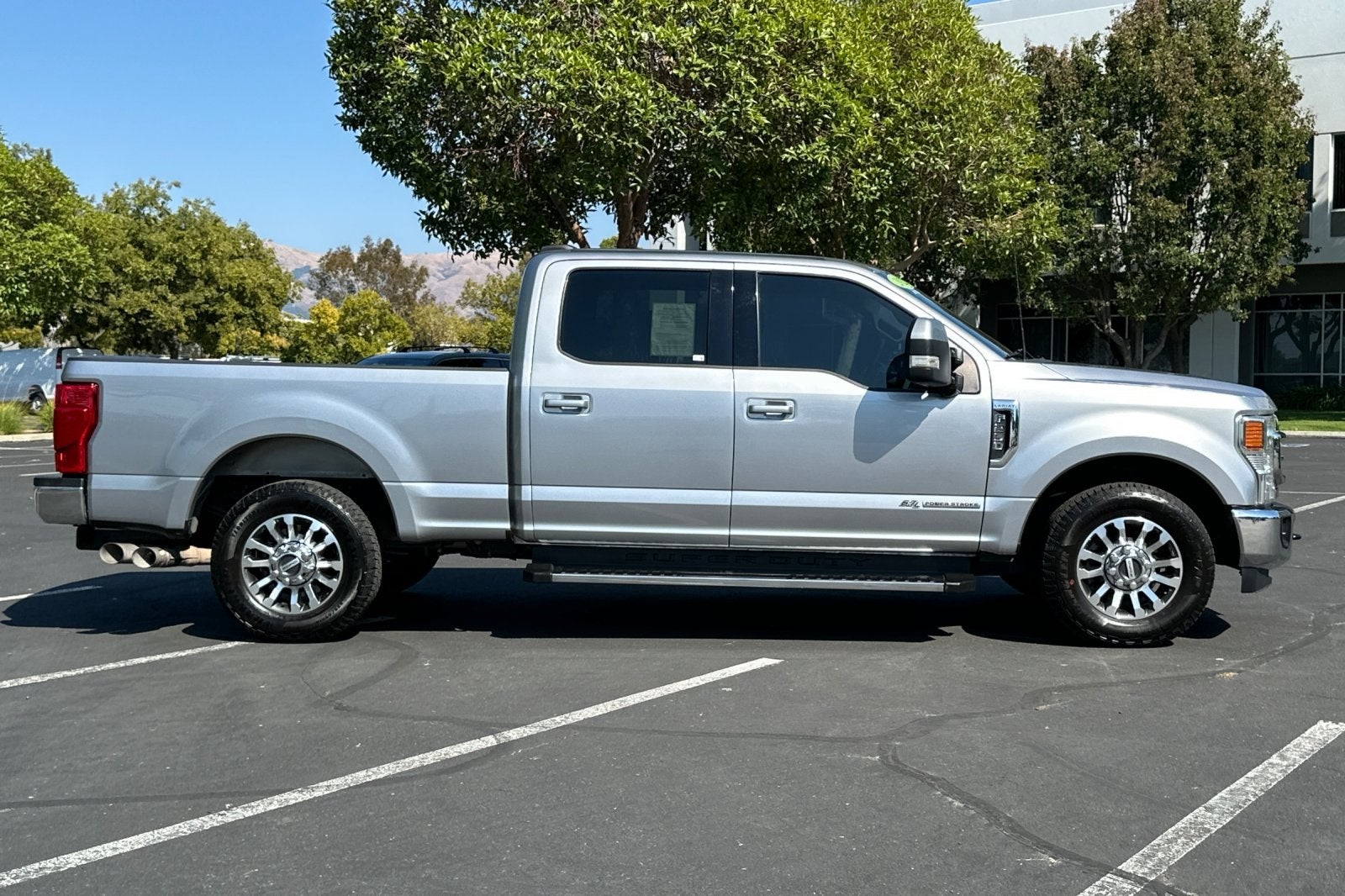 2022 Ford F-250SD Lariat