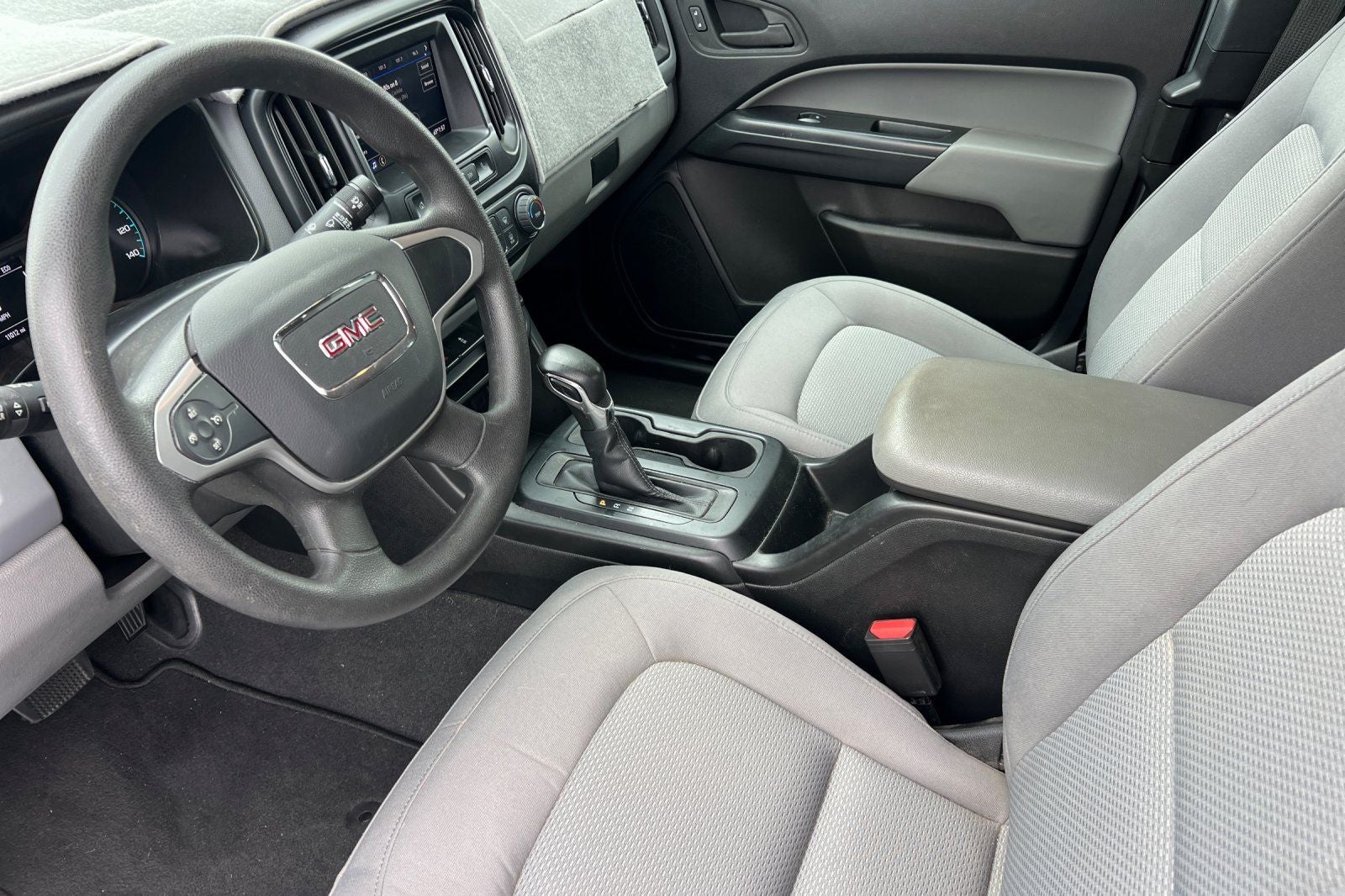 2022 GMC Canyon Elevation Standard