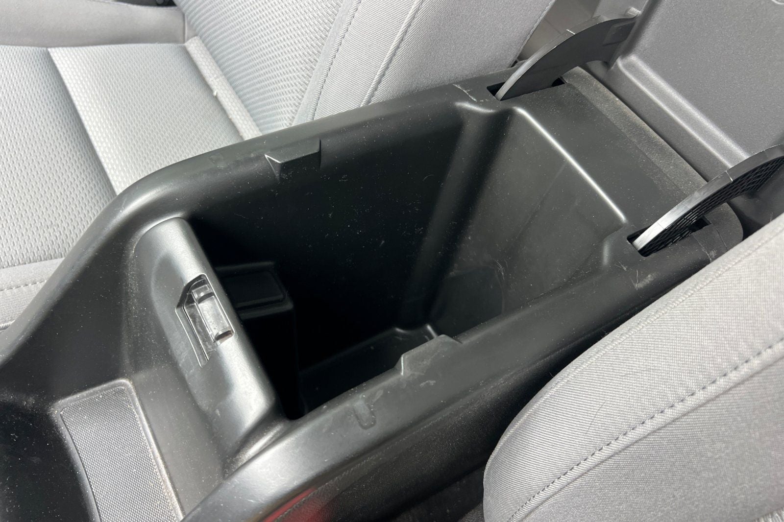 2022 GMC Canyon Elevation Standard