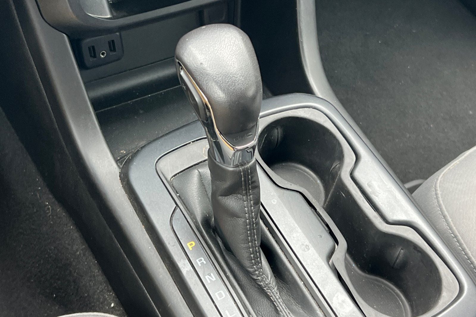 2022 GMC Canyon Elevation Standard