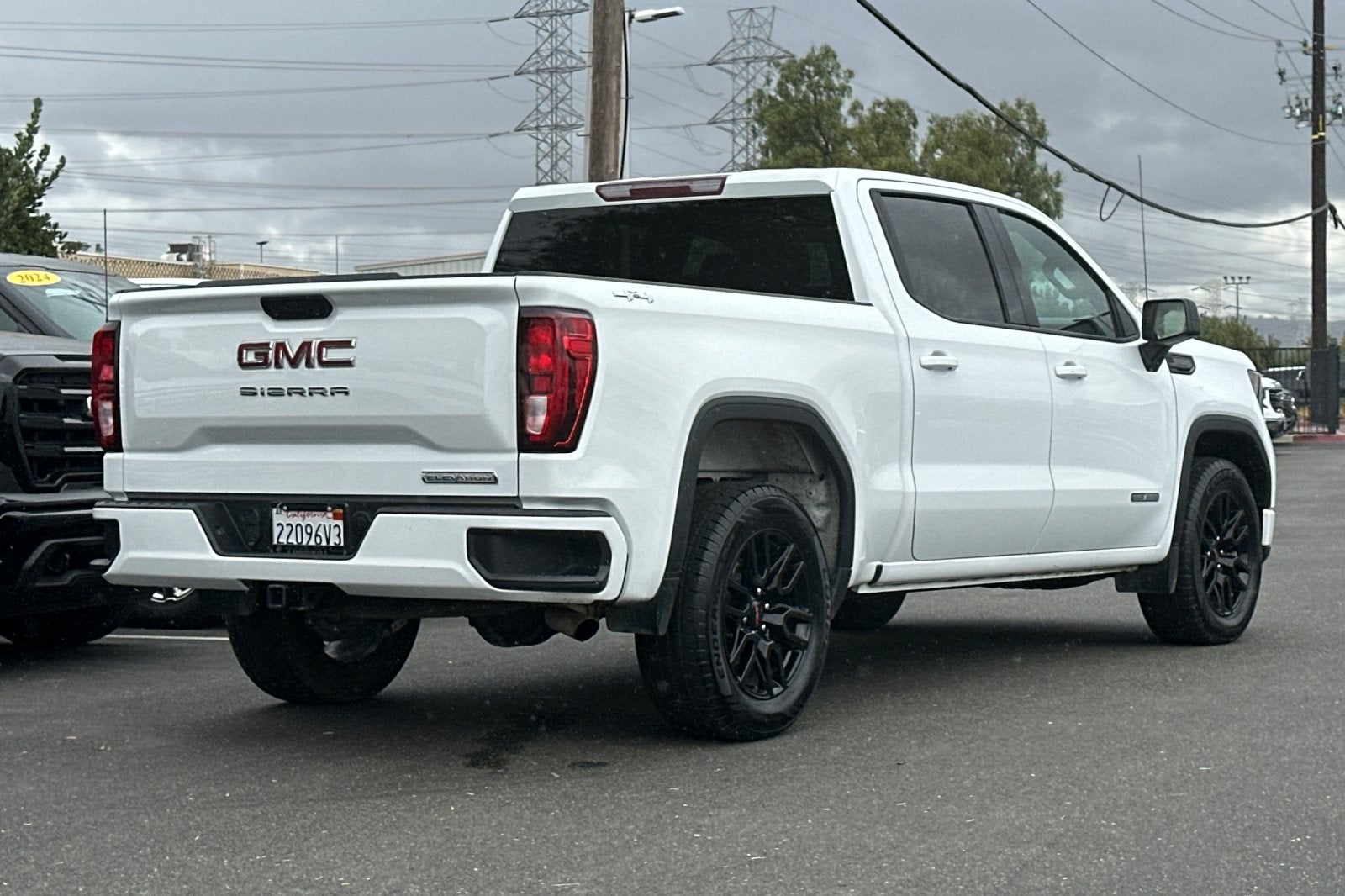 2023 GMC Sierra 1500 Elevation