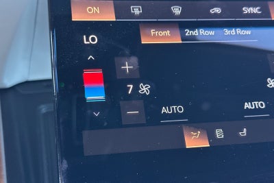 2026 Cadillac VISTIQ Luxury