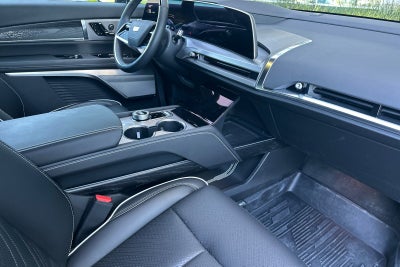 2026 Cadillac VISTIQ Platinum