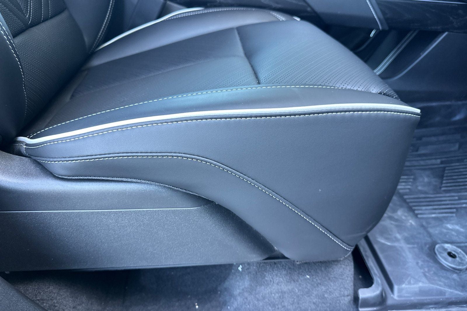 2026 Cadillac VISTIQ Platinum