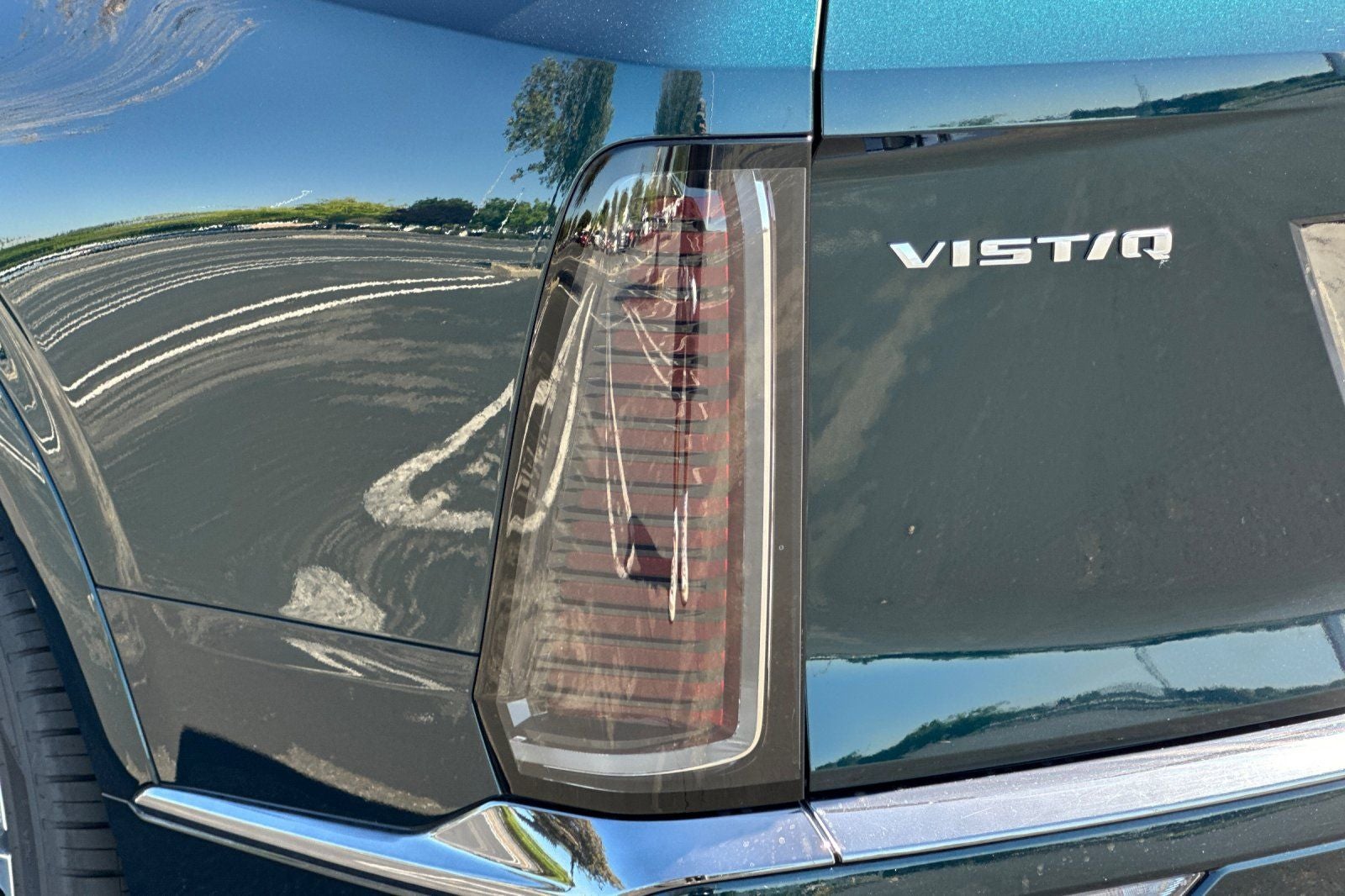 2026 Cadillac VISTIQ Platinum