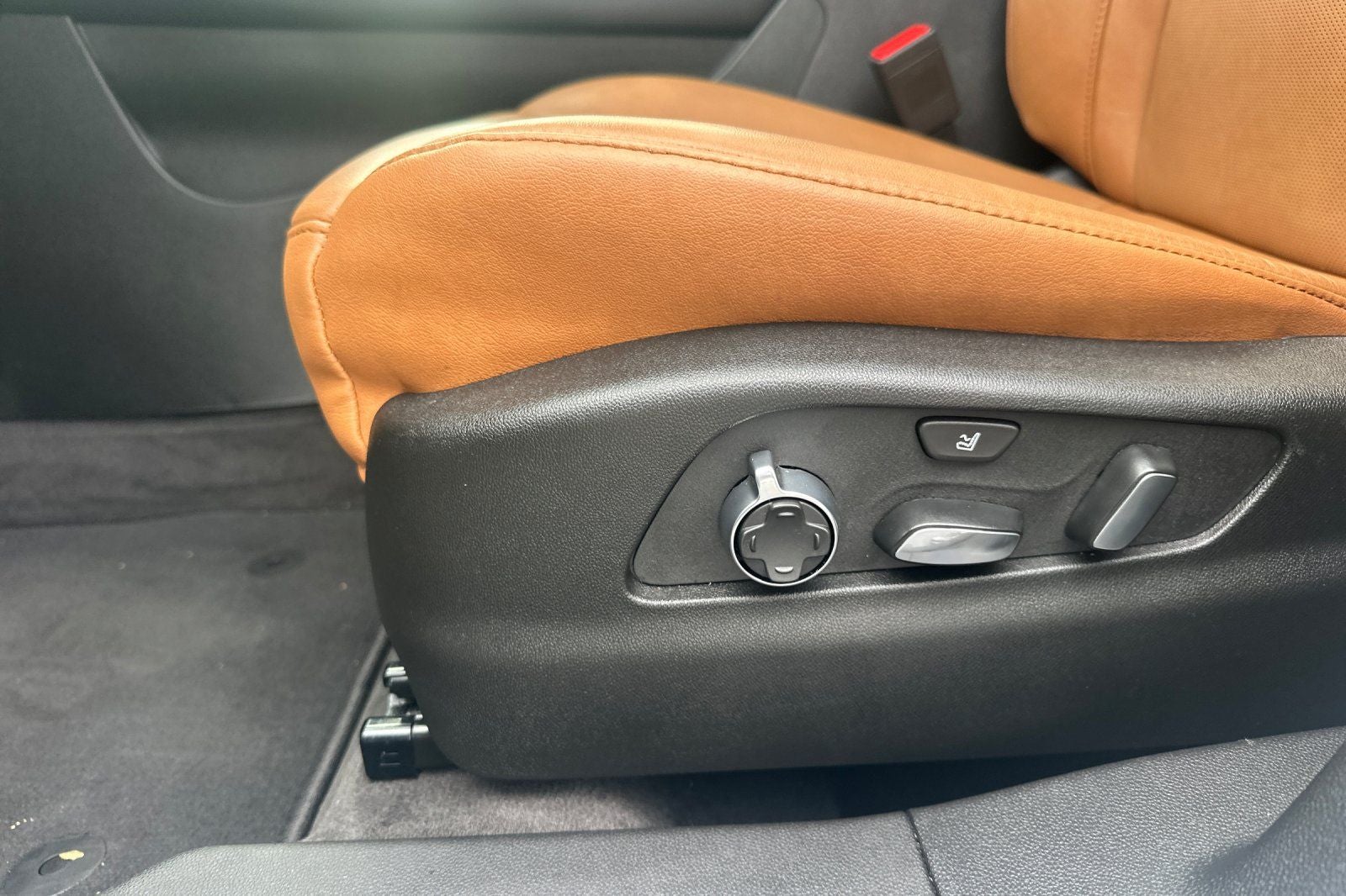 2025 Cadillac XT4 Sport