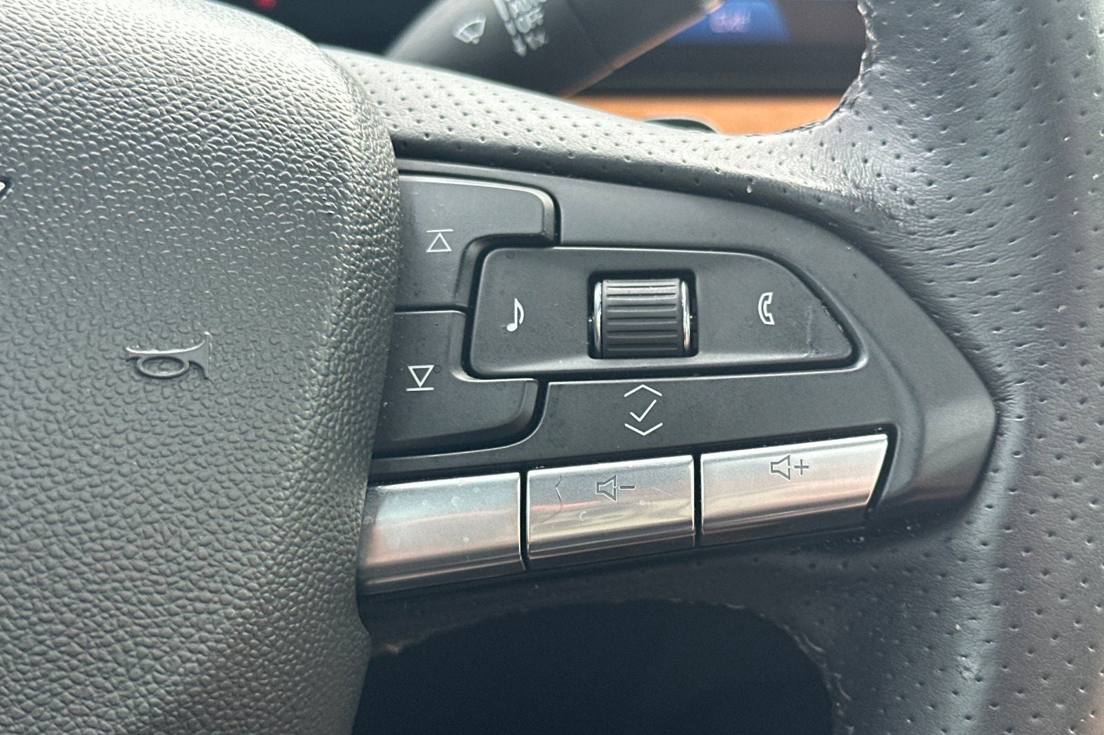 2025 Cadillac XT4 Sport