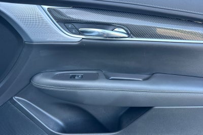 2025 Cadillac XT6 Sport