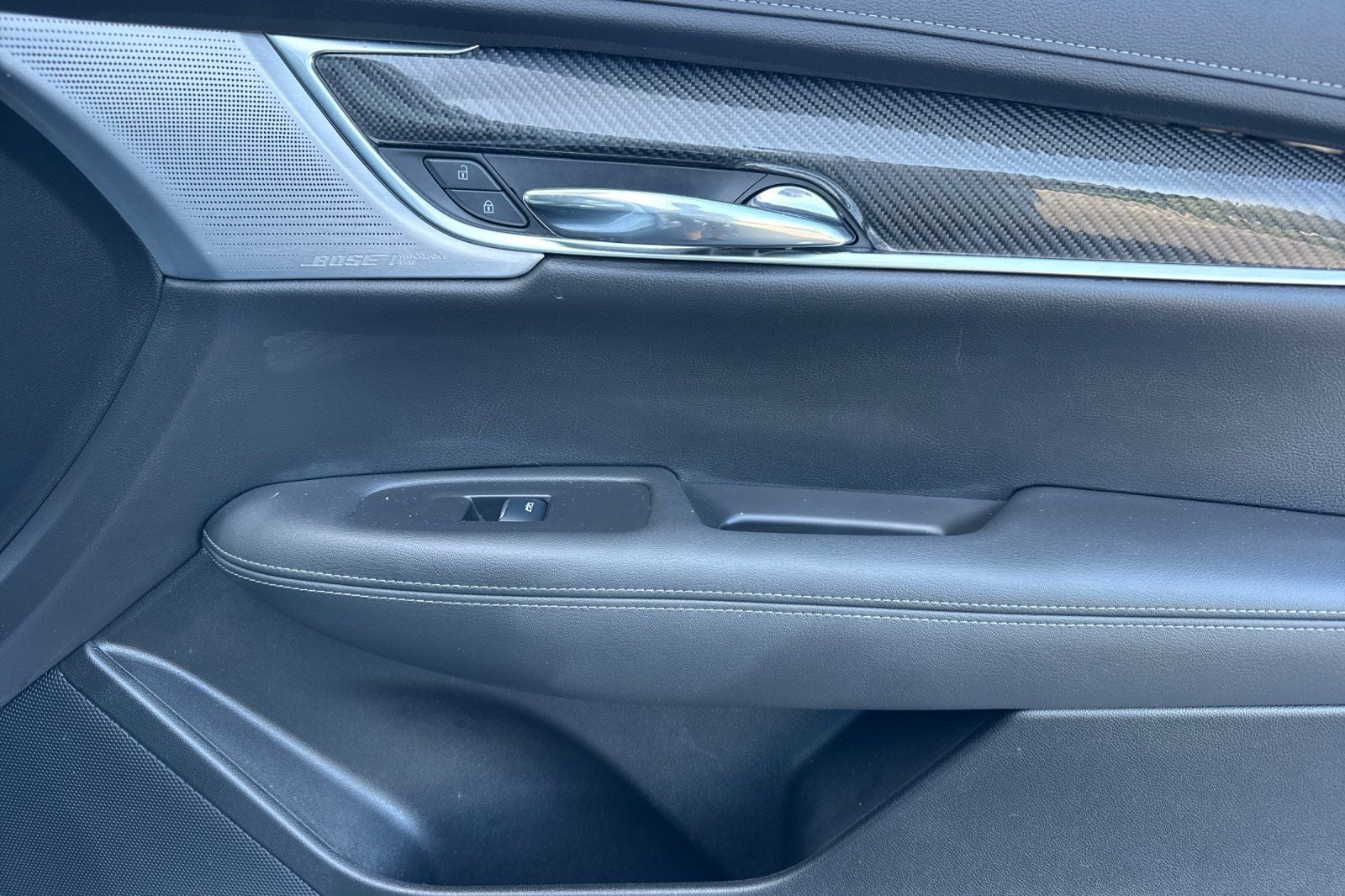 2025 Cadillac XT6 Sport