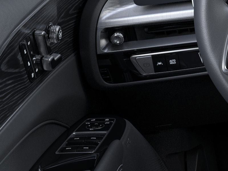 2025 Cadillac LYRIQ Sport