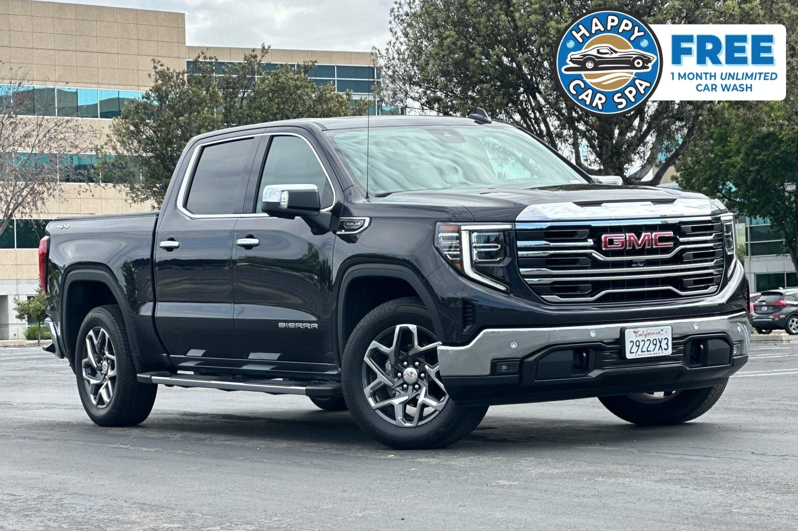 2024 GMC Sierra 4WD Crew Cab Short Box SLT's photo