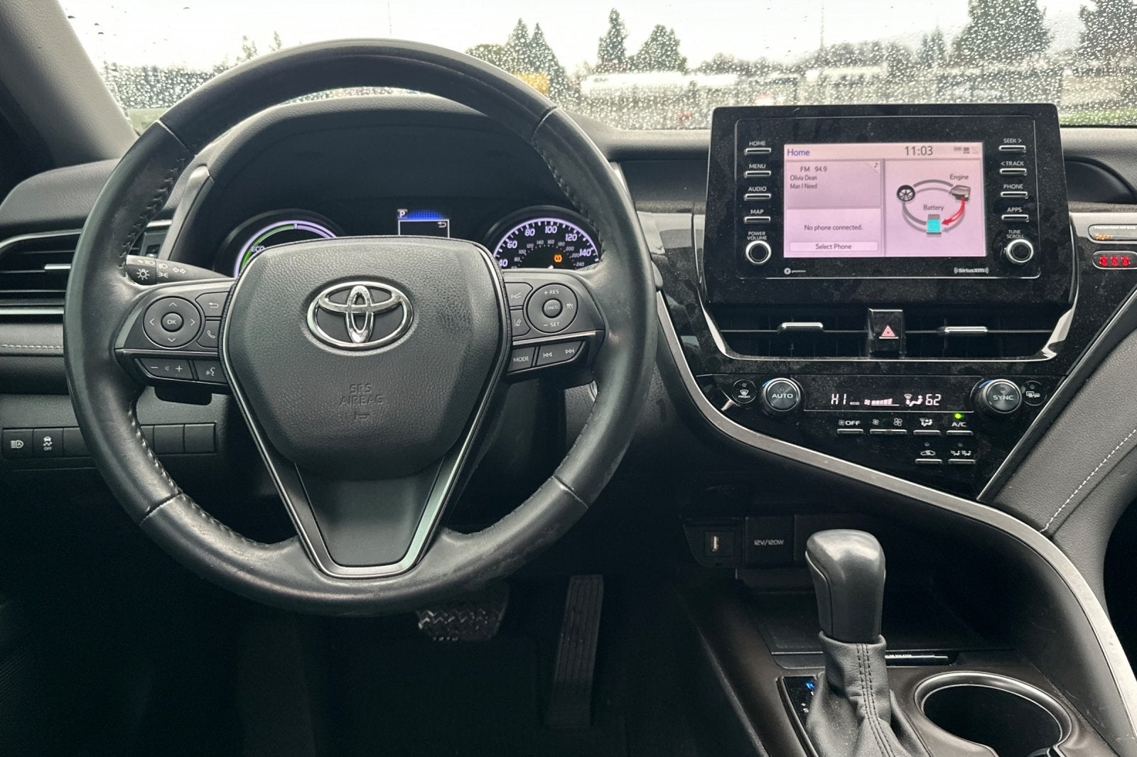2022 Toyota Camry Hybrid SE