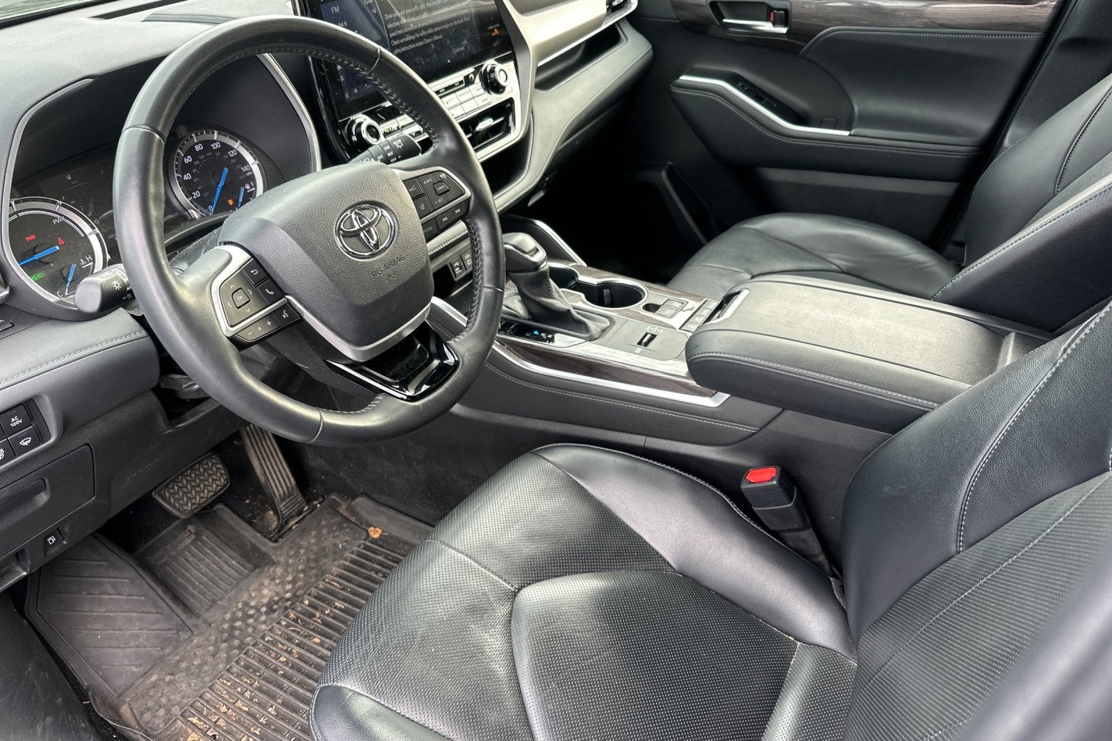 2022 Toyota Highlander Hybrid Limited