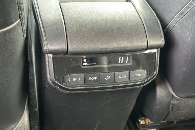 2022 Toyota Highlander Hybrid Limited