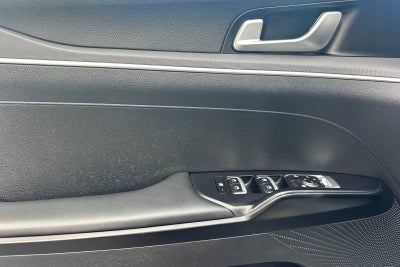 2022 Kia K5 LX