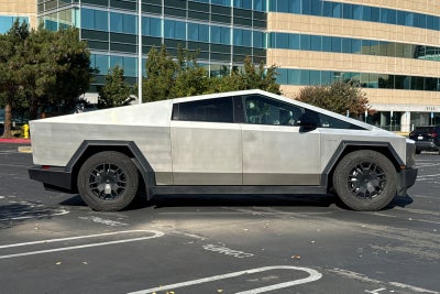 2024 Tesla Cybertruck Base