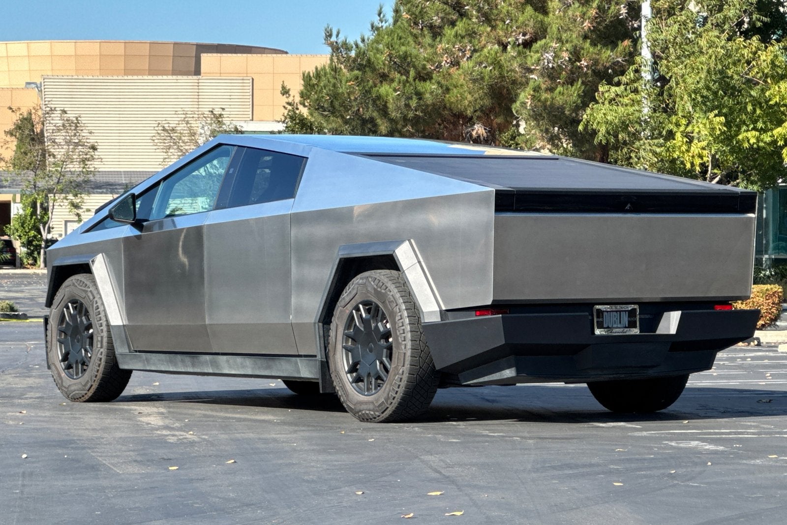 2024 Tesla Cybertruck Base