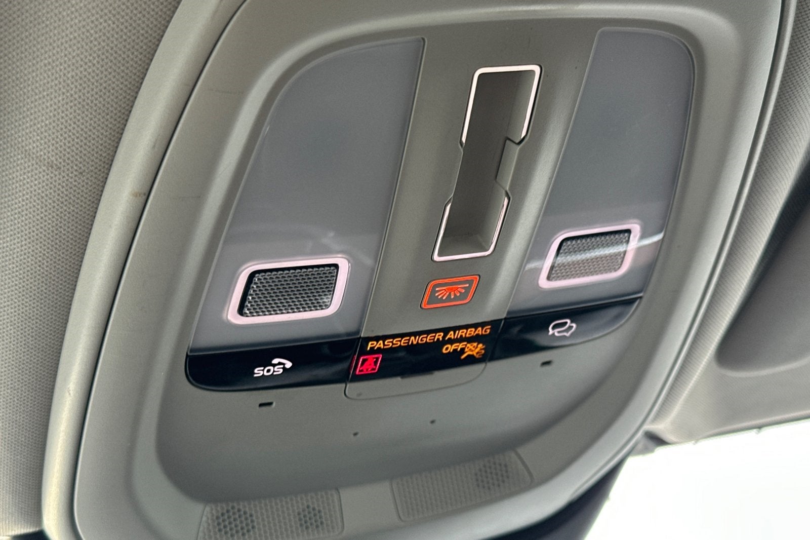 2024 Volvo S60 B5 Plus Dark Theme