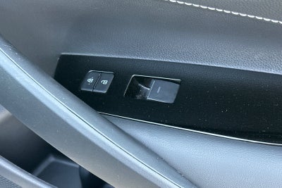 2022 Toyota Corolla Hatchback SE