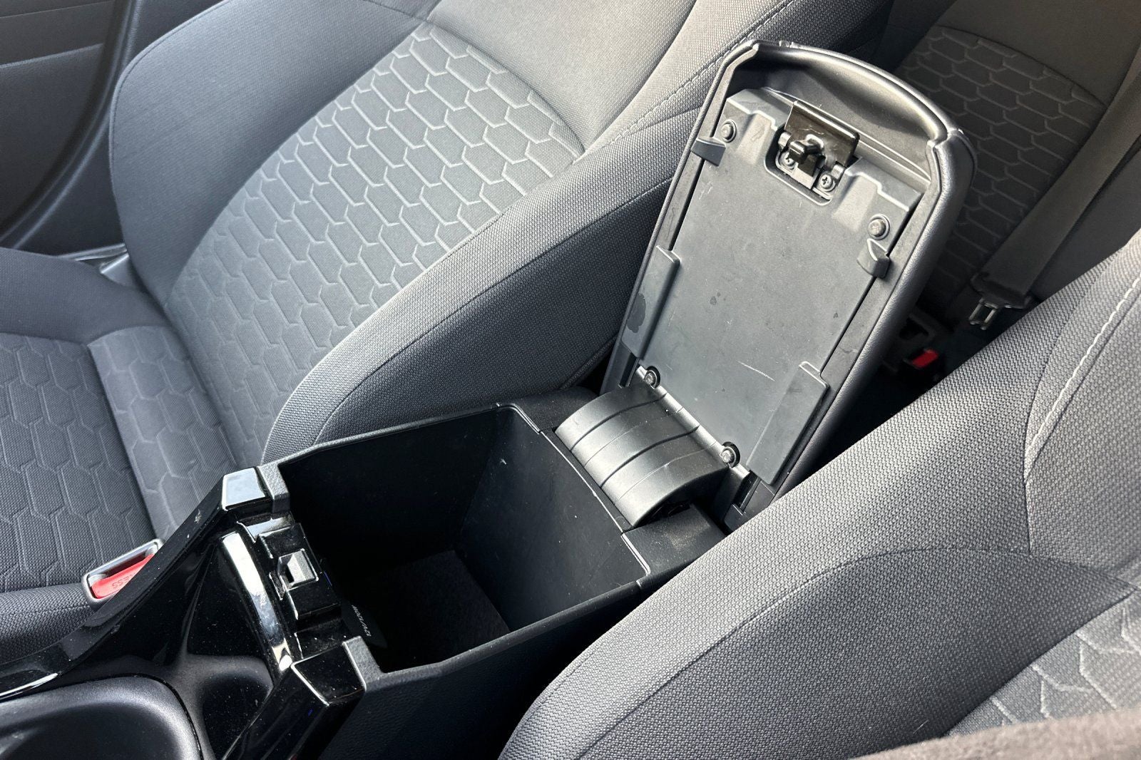 2022 Toyota Corolla Hatchback SE