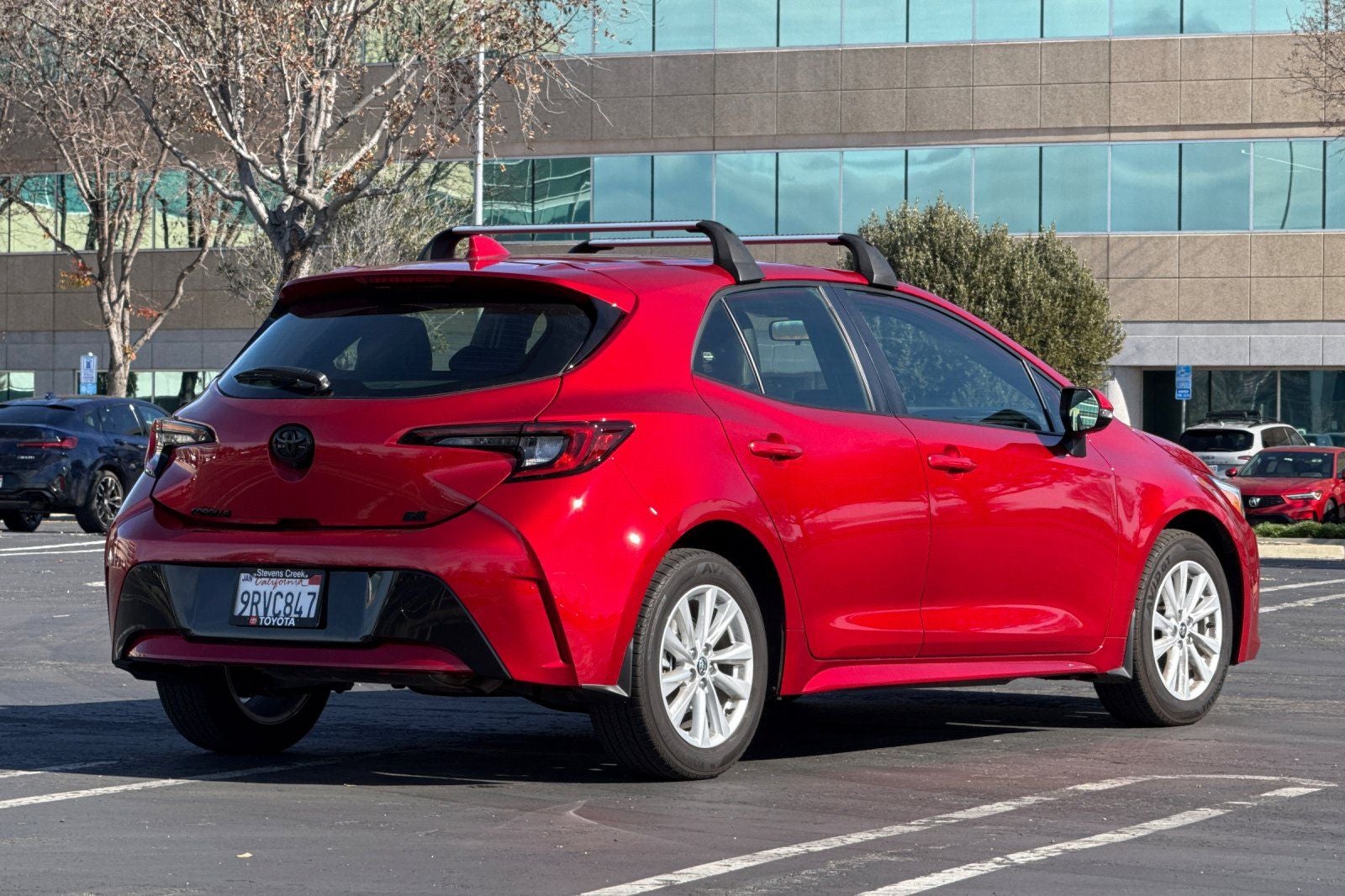 2025 Toyota Corolla Hatchback SE