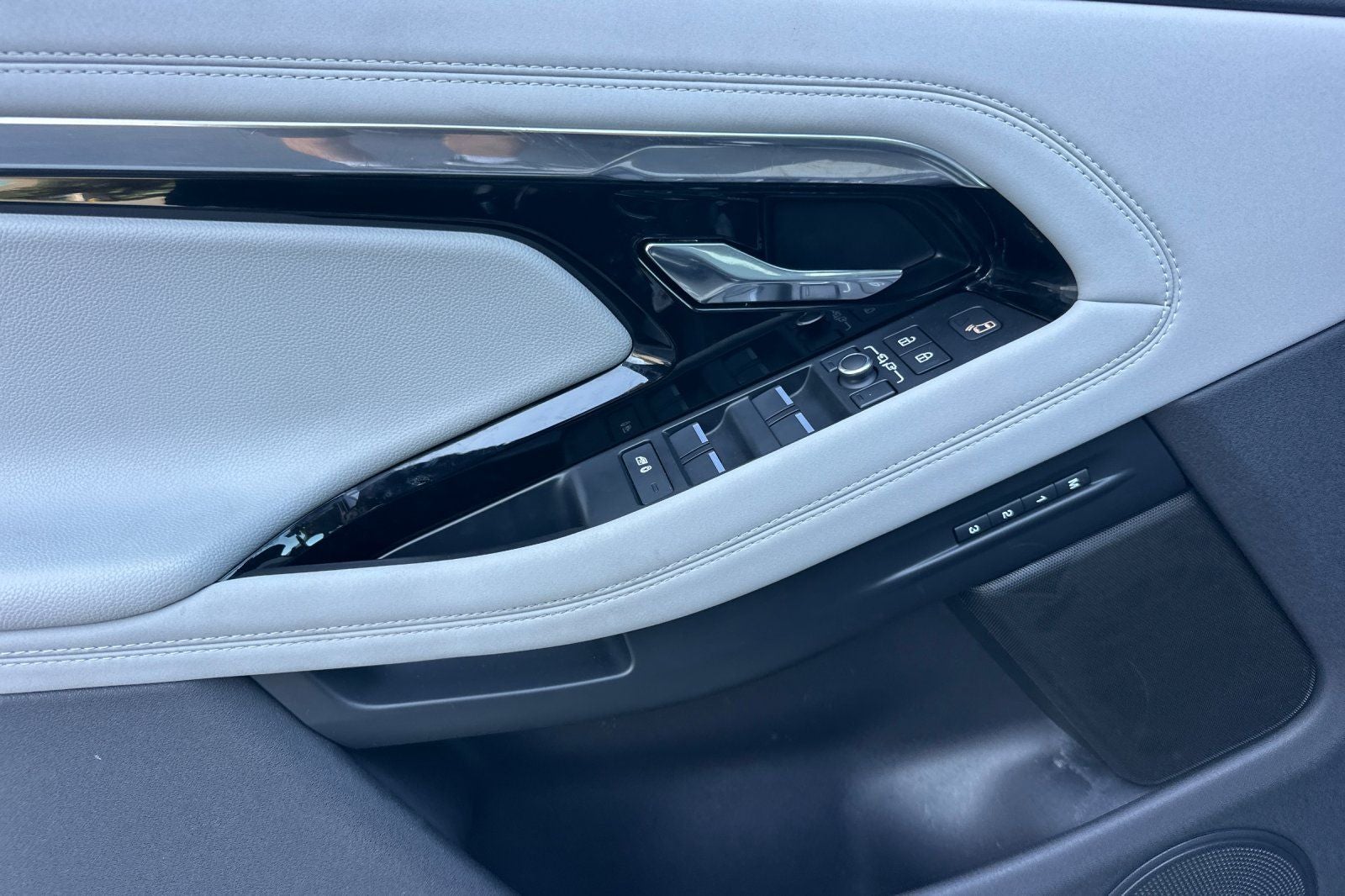 2022 Land Rover Range Rover Evoque SE