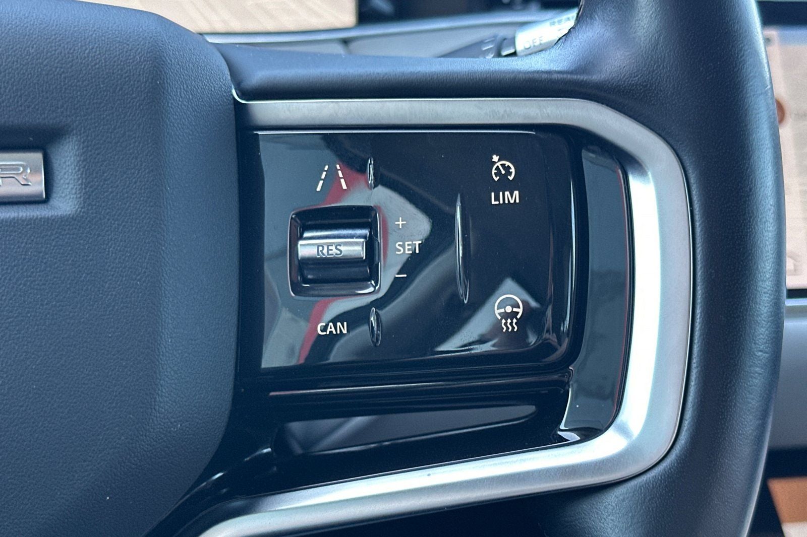 2022 Land Rover Range Rover Evoque SE