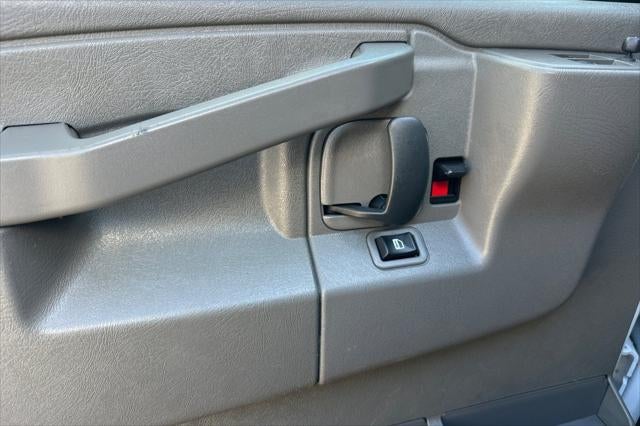 2023 GMC Savana 2500 Work Van