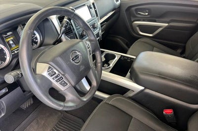 2017 Nissan Titan SV