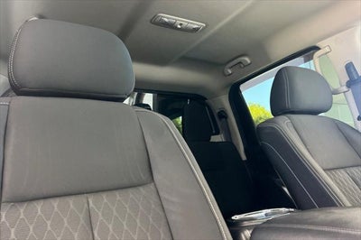 2017 Nissan Titan SV