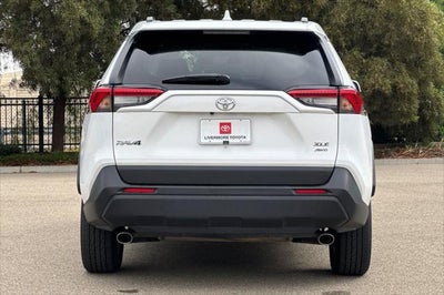 2025 Toyota RAV4 XLE