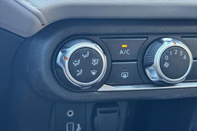 2021 Nissan Versa 1.6 SV