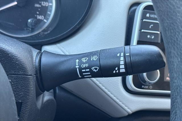 2021 Nissan Versa 1.6 SV