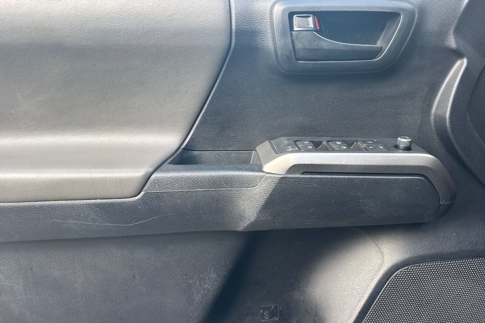 2018 Toyota Tacoma SR5 V6