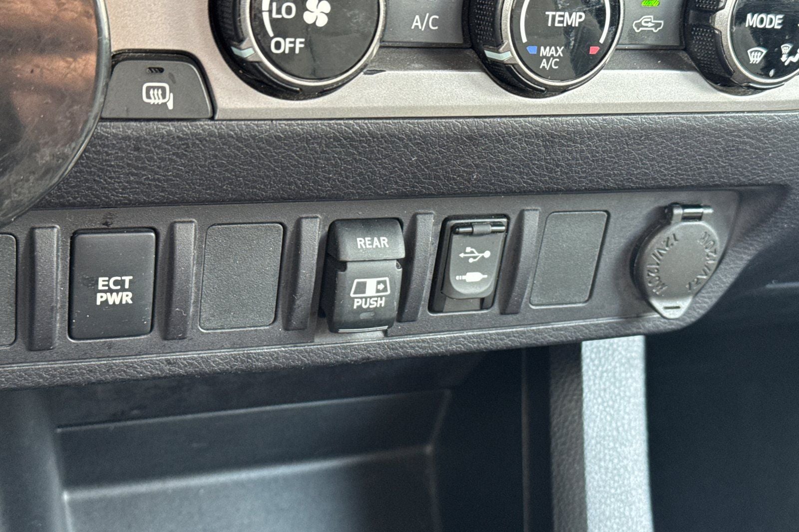 2018 Toyota Tacoma SR5 V6