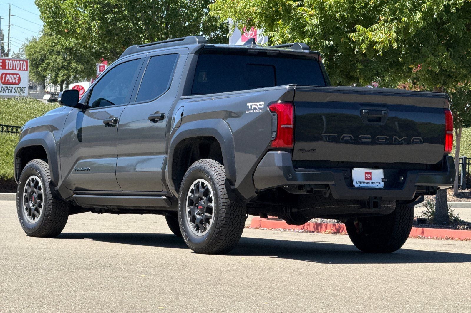 2025 Toyota Tacoma TRD Off-Road