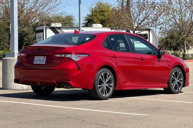 2019 Toyota Camry SE