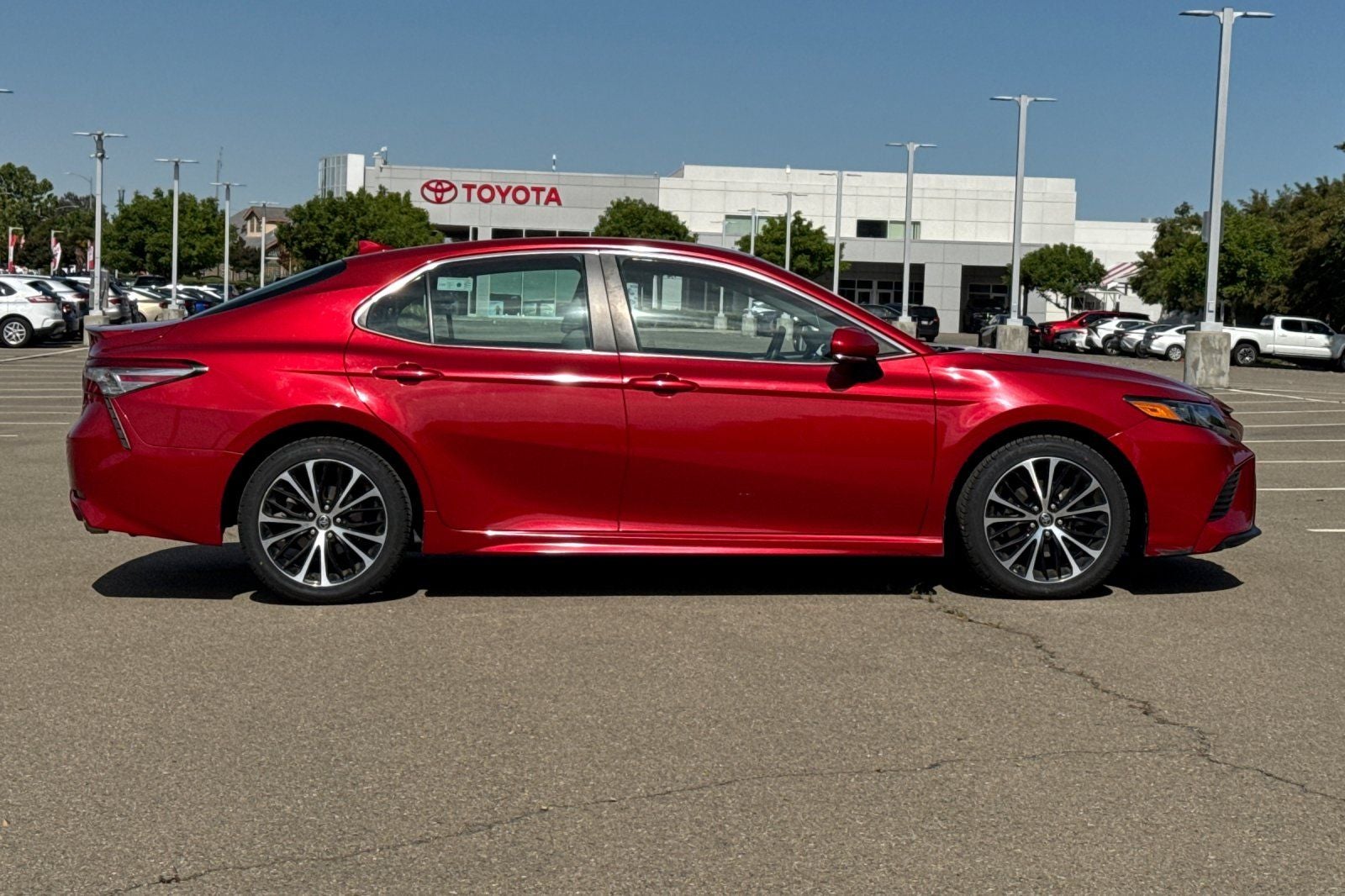 2019 Toyota Camry SE