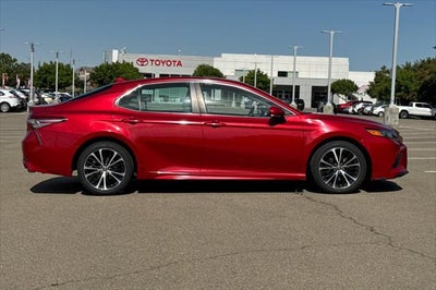 2019 Toyota Camry SE