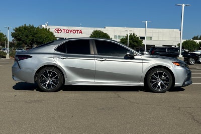 2021 Toyota Camry SE