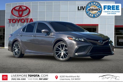 2021 Toyota Camry Hybrid SE