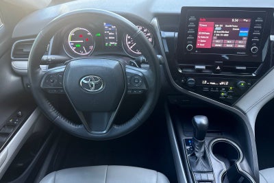 2021 Toyota Camry Hybrid SE