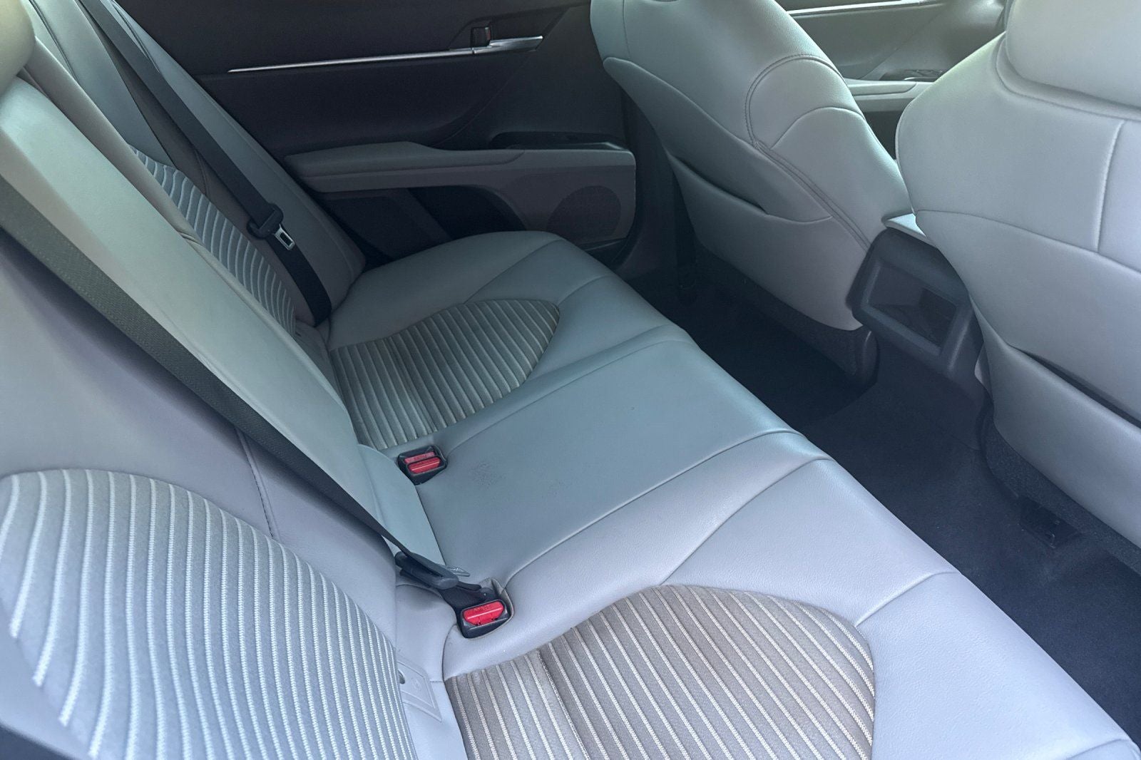 2021 Toyota Camry Hybrid SE