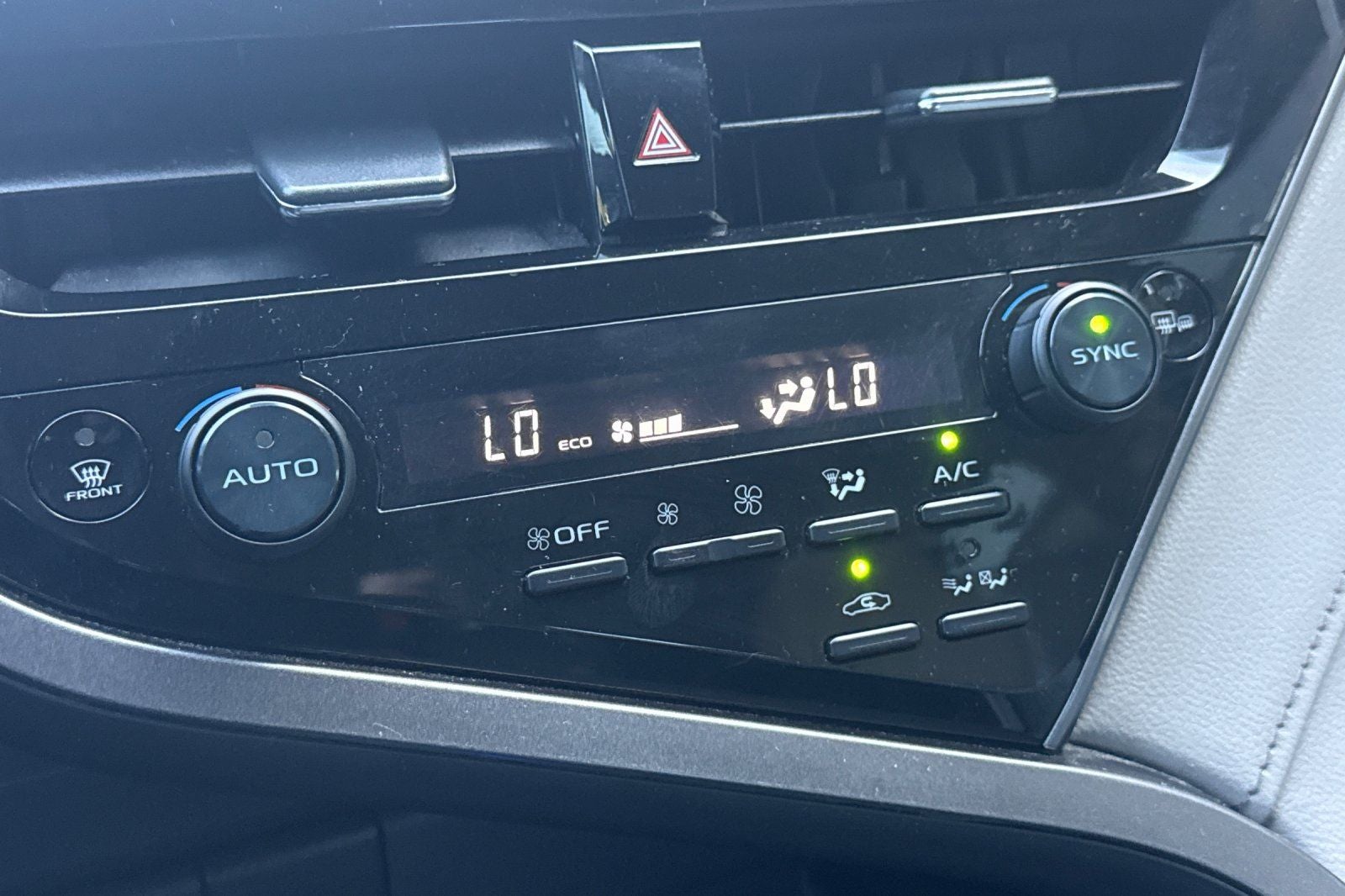 2021 Toyota Camry Hybrid SE