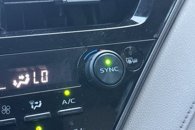 2021 Toyota Camry Hybrid SE