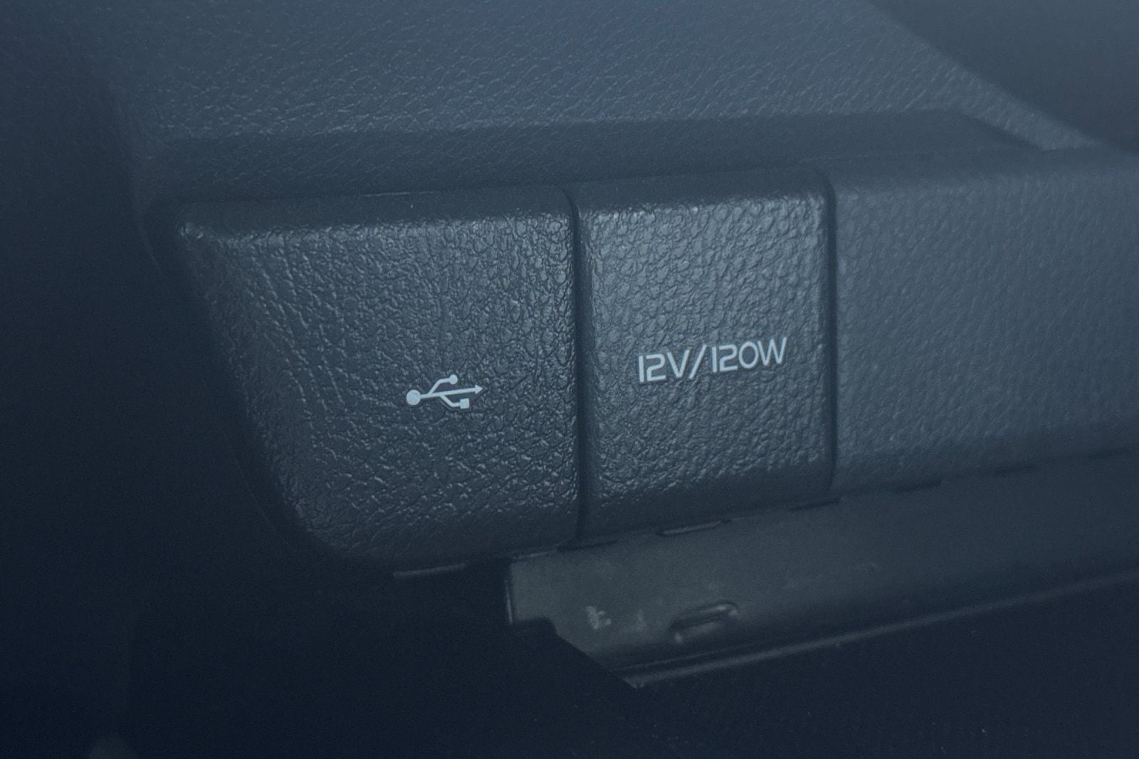 2021 Toyota Camry Hybrid SE