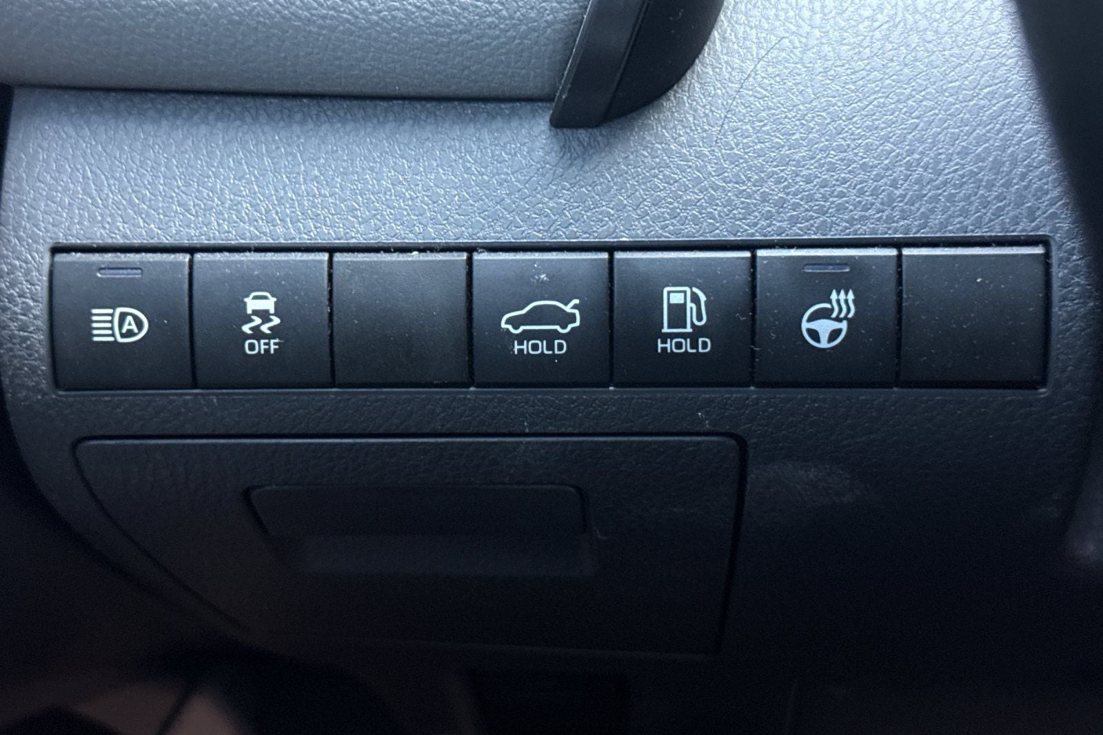 2021 Toyota Camry Hybrid SE
