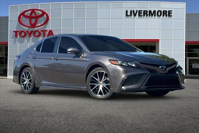 2021 Toyota Camry Hybrid SE