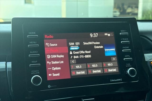 2021 Toyota Camry Hybrid SE
