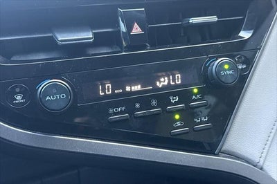 2021 Toyota Camry Hybrid SE